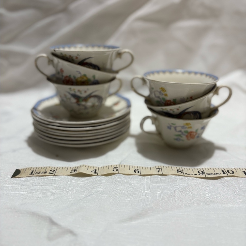 Vintage Floral Tea Cup Set